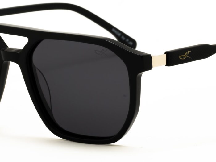 عینک آفتابی کلاسیک پیلارجونیور 10411 - تصویر 2