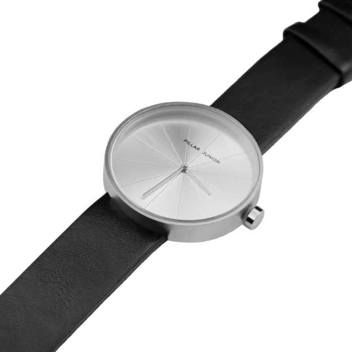 ساعت مچی مینیمال پیلار جونیور - بند چرم مشکی صفحه نقره ای - تصویر 2