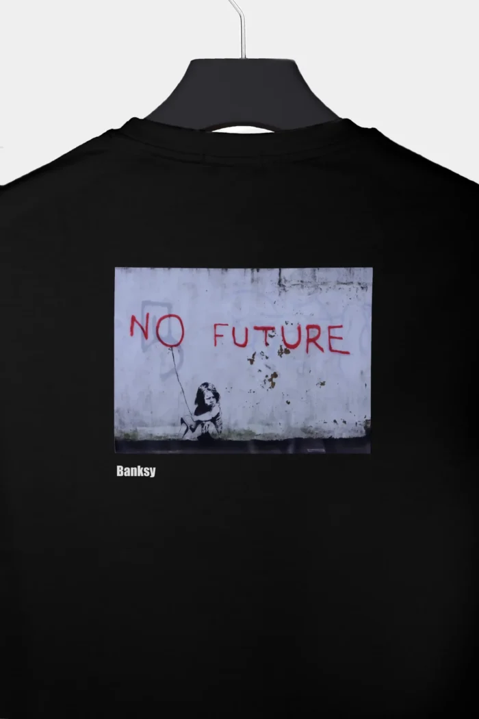 تی شرت پیلار جونیور نخ پنبه - طرح "No future" از بنکسی - تصویر 2